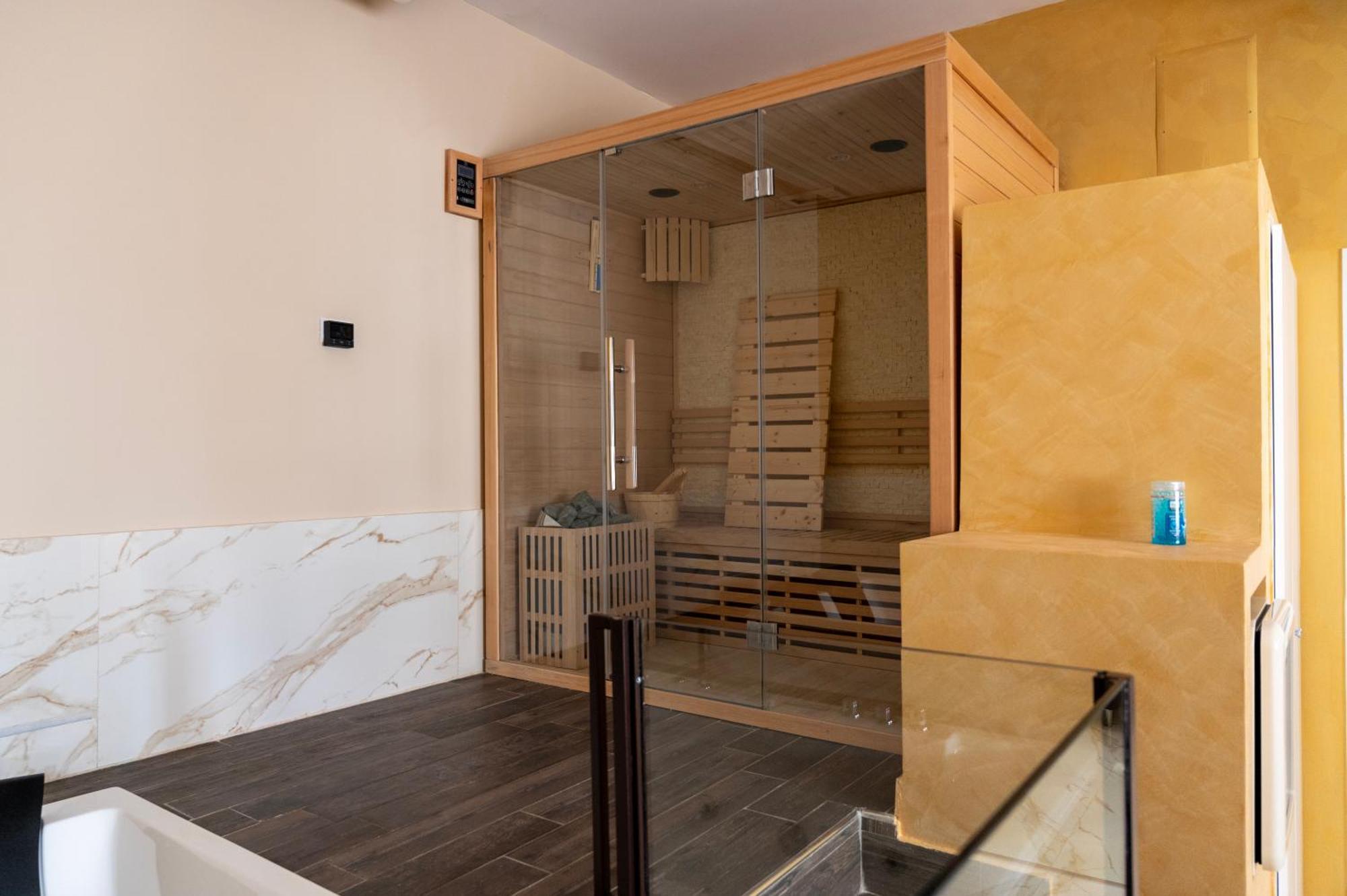 Aeterna Suites Spa Apartment Terracina Εξωτερικό φωτογραφία